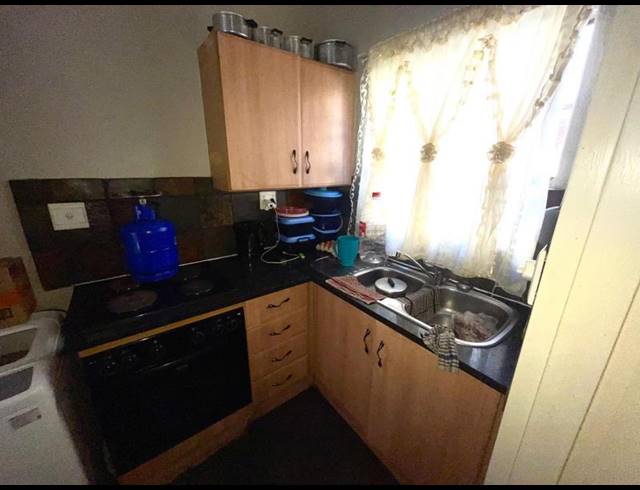 1 BEDROOM APARTMENT FOR SALE IN DASSIE RAND